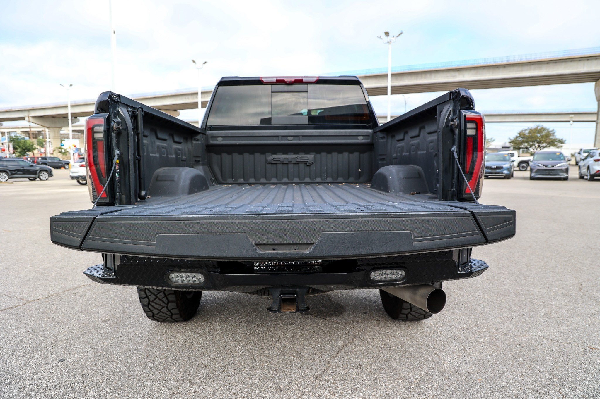 2024 GMC Sierra HD AT4