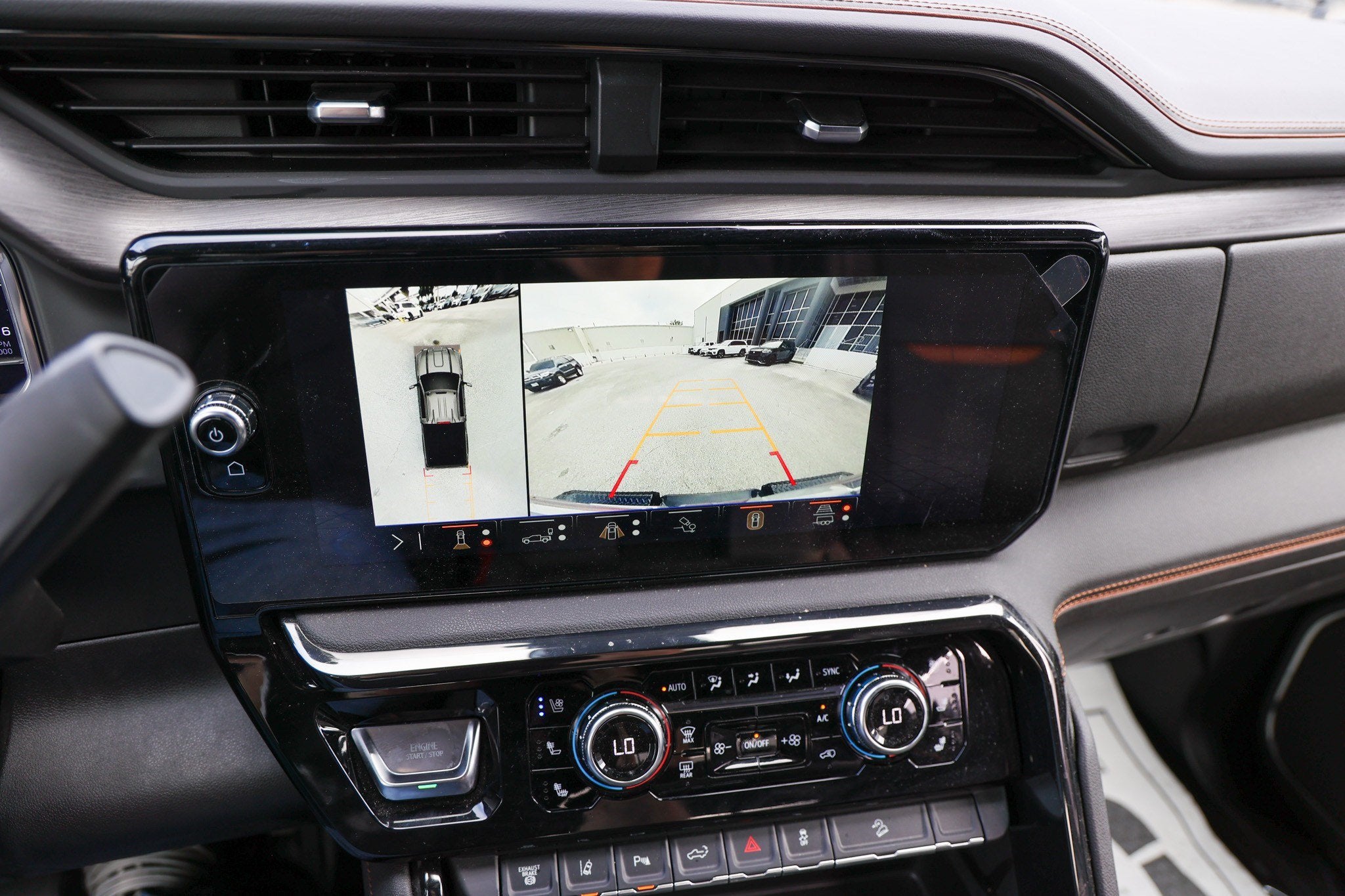 2024 GMC Sierra HD AT4