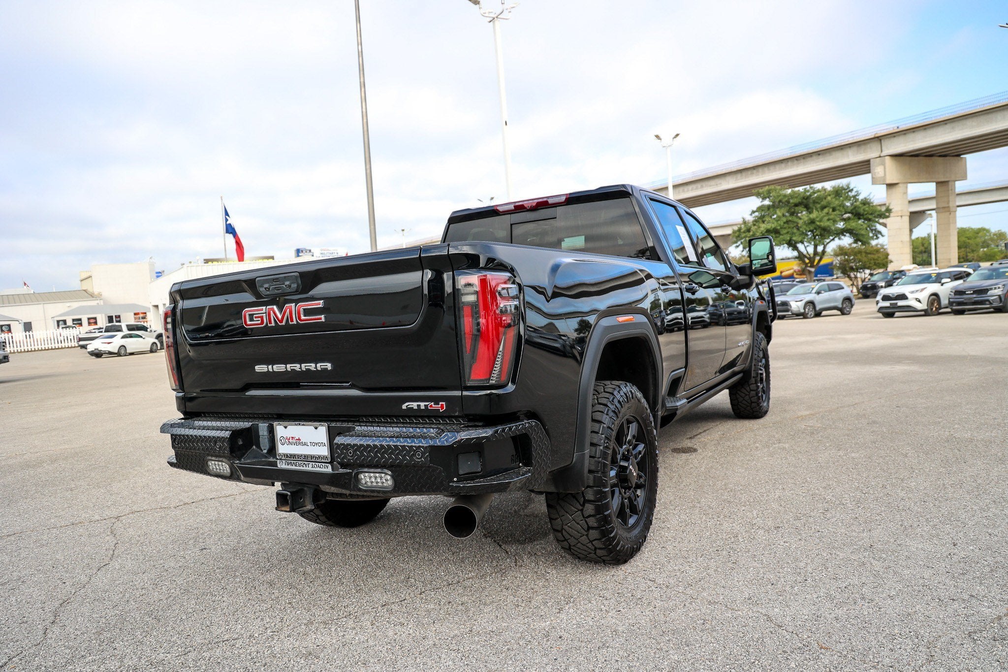 2024 GMC Sierra HD AT4