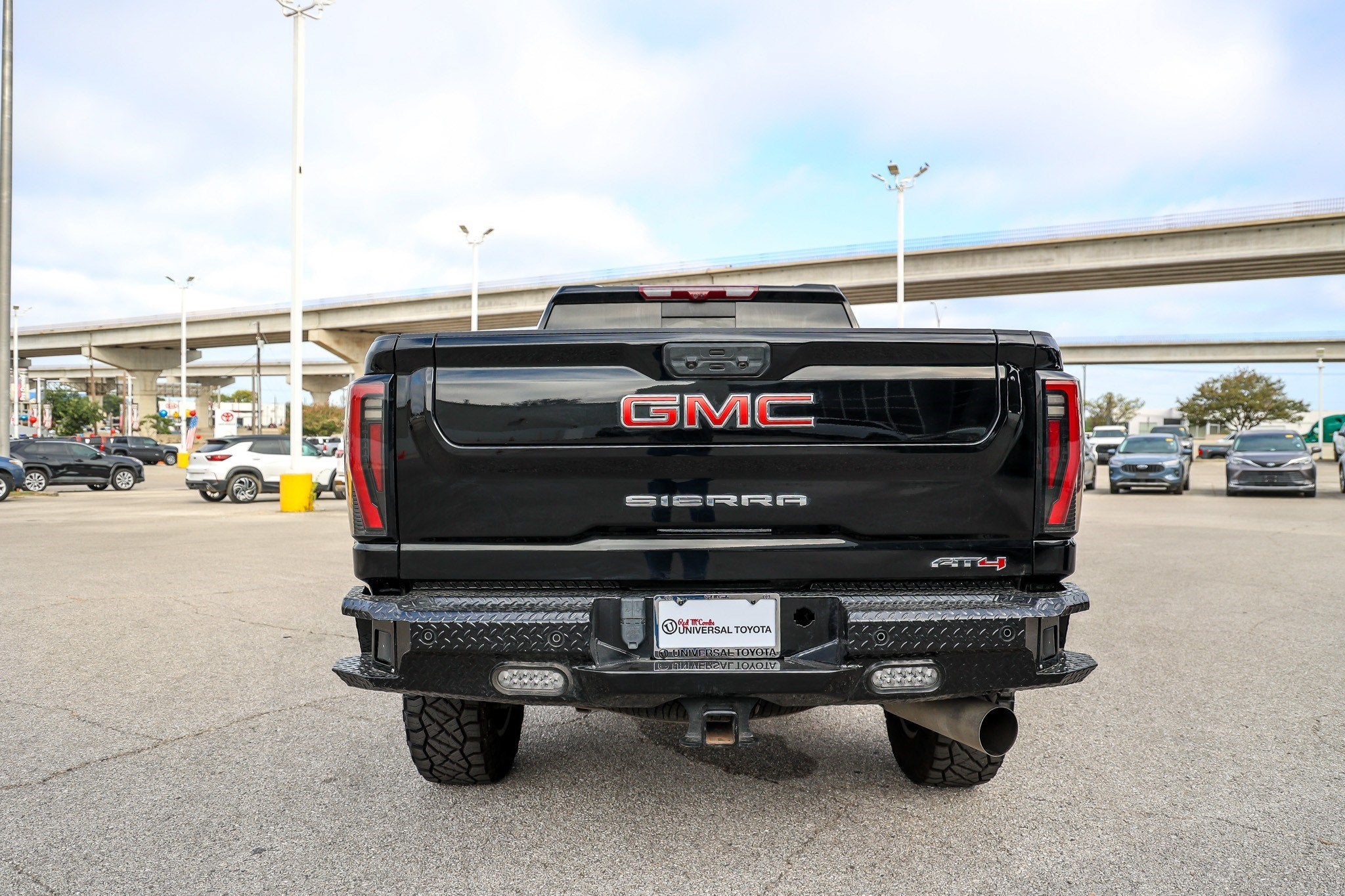 2024 GMC Sierra HD AT4