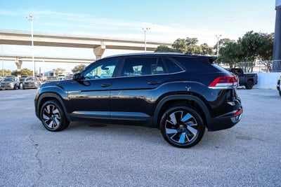 2025 Volkswagen Atlas Cross Sport 2.0T SE w/Technology