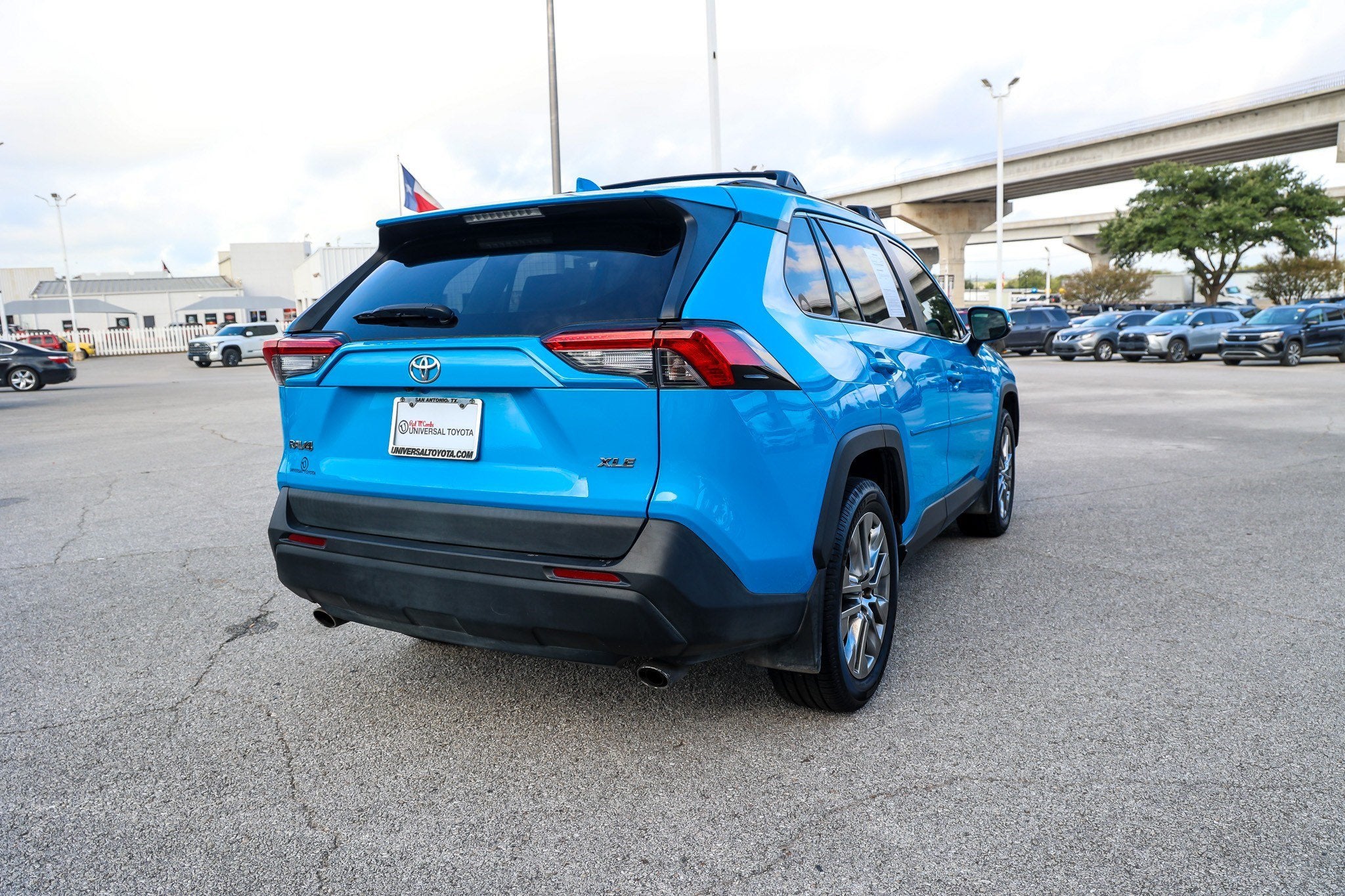 2020 Toyota RAV4 XLE Premium