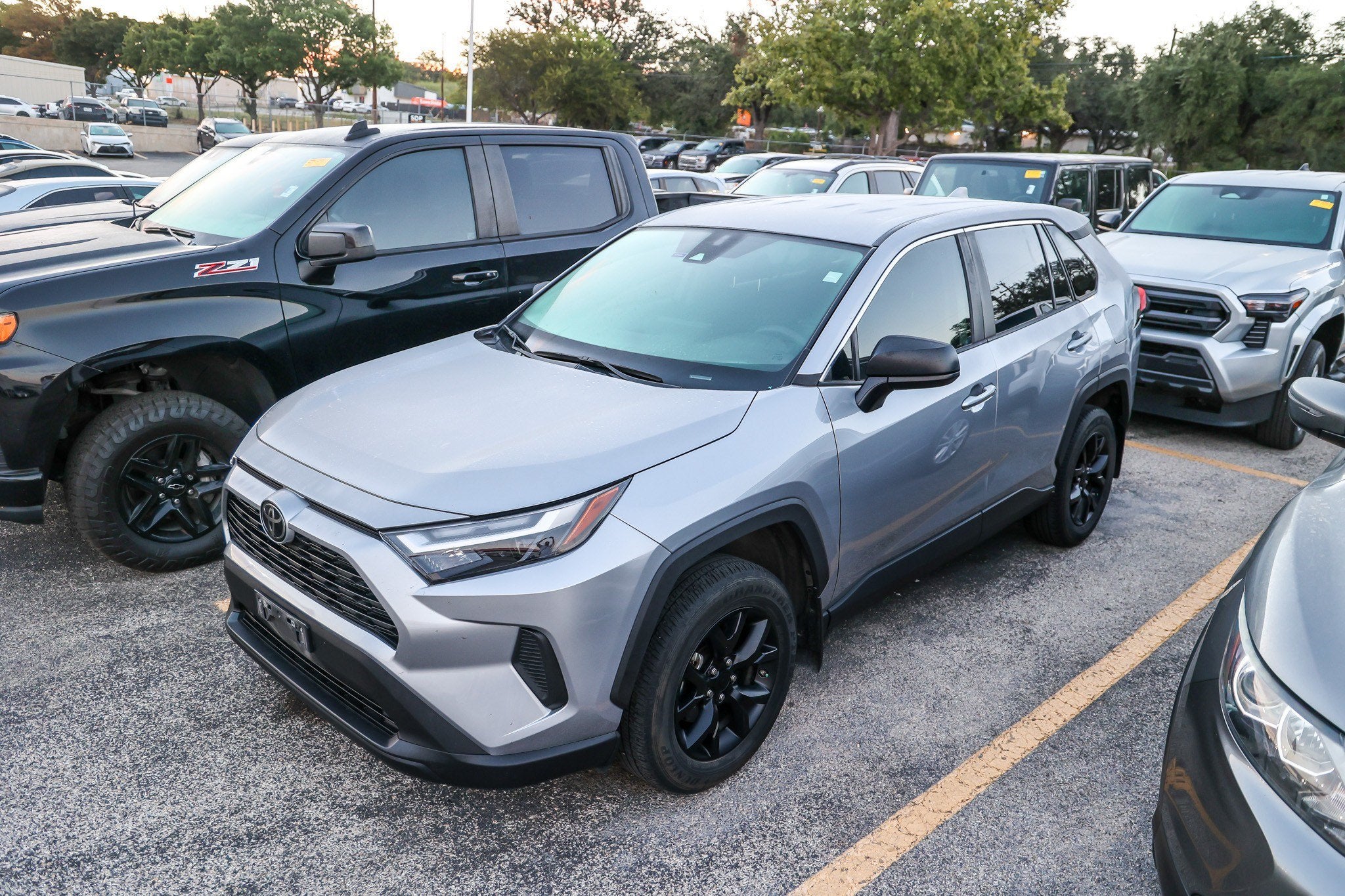 2024 Toyota RAV4 LE