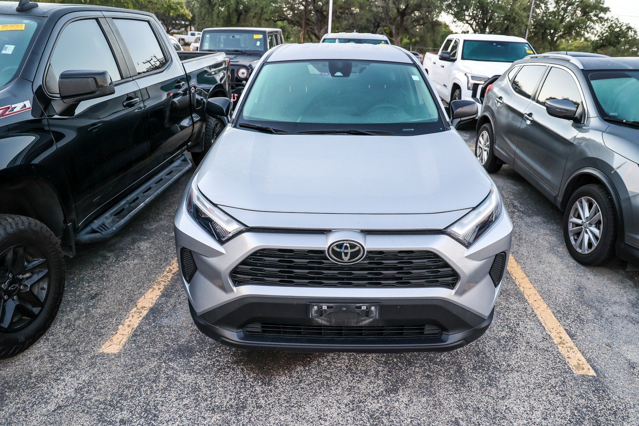 2024 Toyota RAV4 LE
