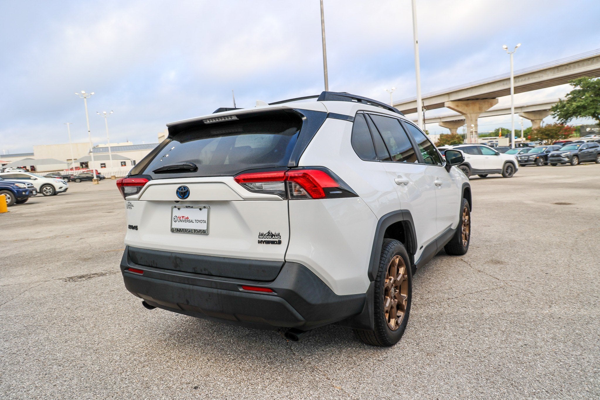 2023 Toyota RAV4 Hybrid Hybrid XLE