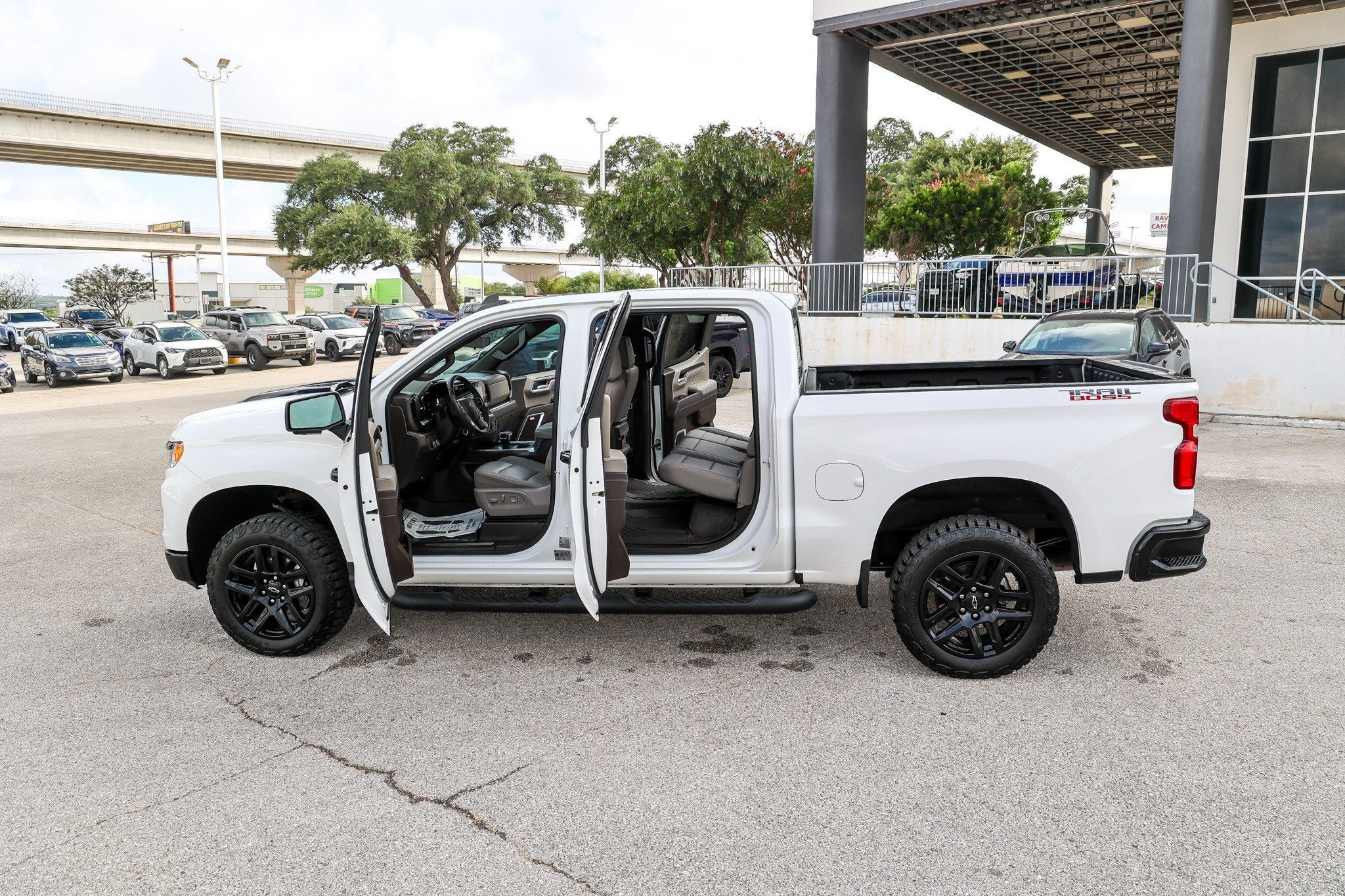 2025 Chevrolet Silverado LT Trail Boss