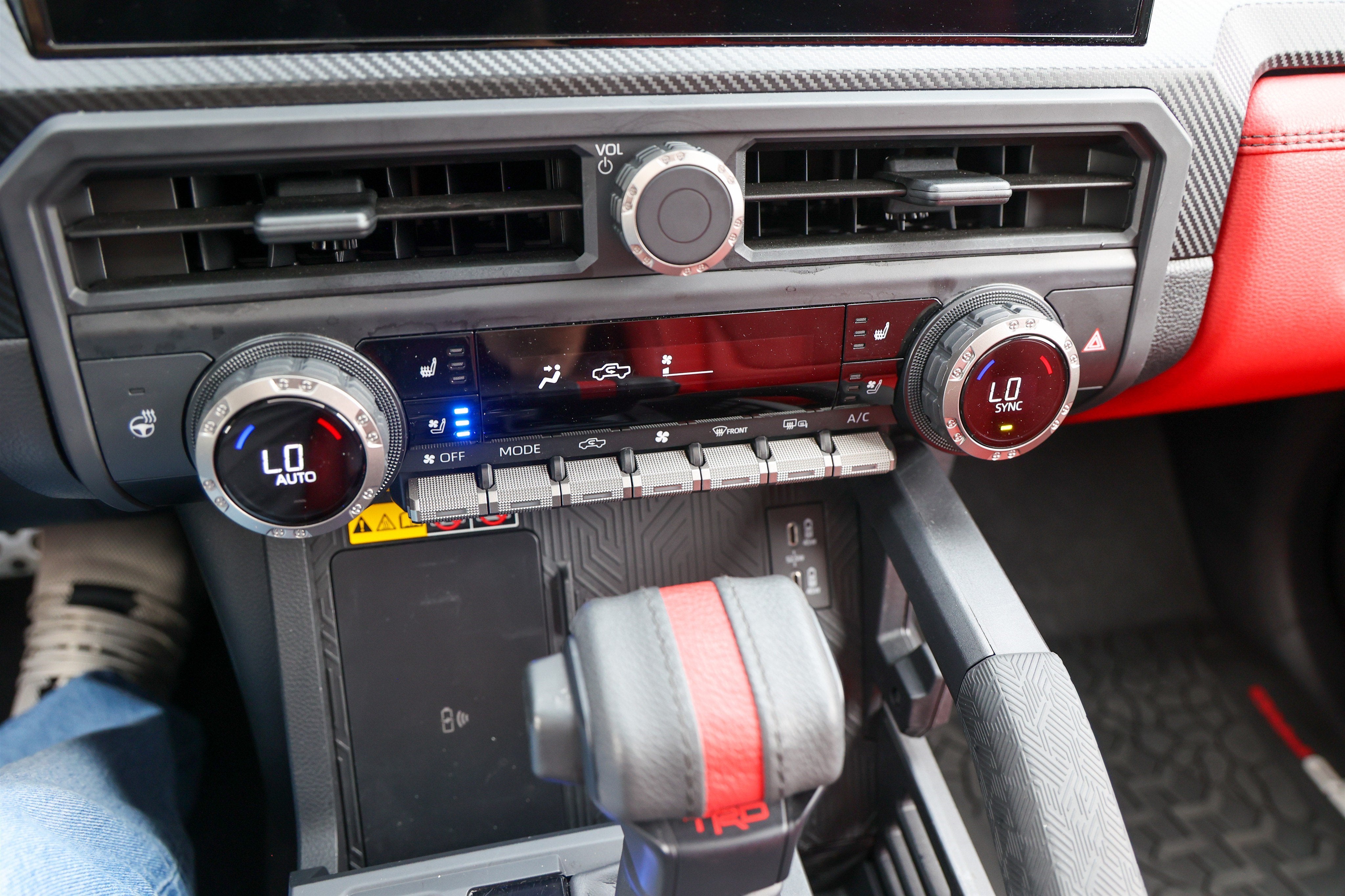 2025 Toyota Tacoma i-FORCE MAX TRD Pro Hybrid