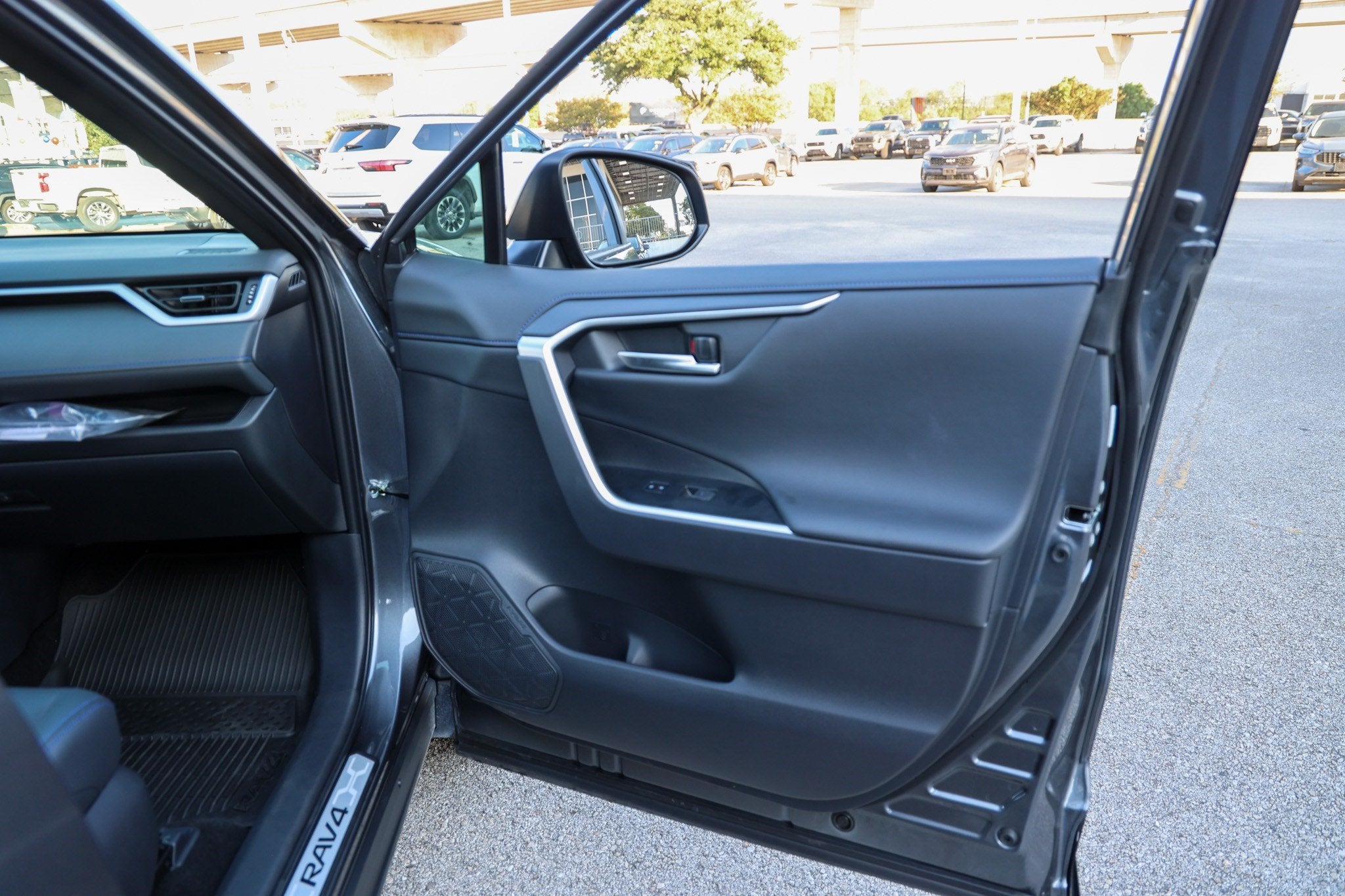 2025 Toyota RAV4 Hybrid Hybrid XSE