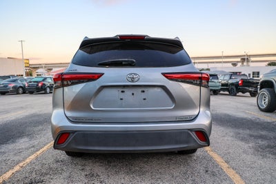 2021 Toyota Highlander L