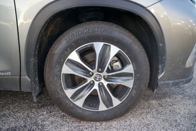 2026 Toyota Highlander Hybrid XLE