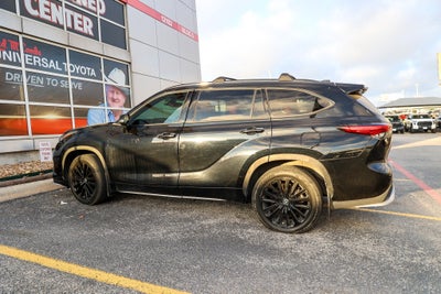 2023 Toyota Highlander XSE