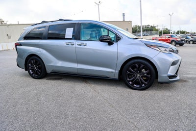 2021 Toyota Sienna XSE
