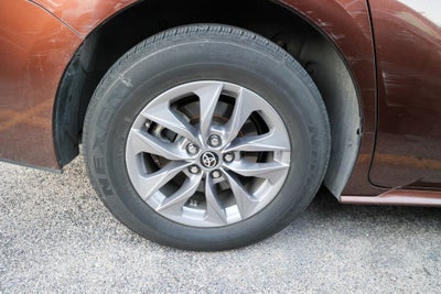 2023 Toyota Sienna XLE