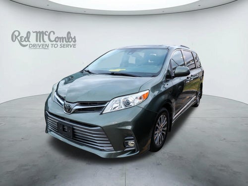 2020 Toyota Sienna XLE