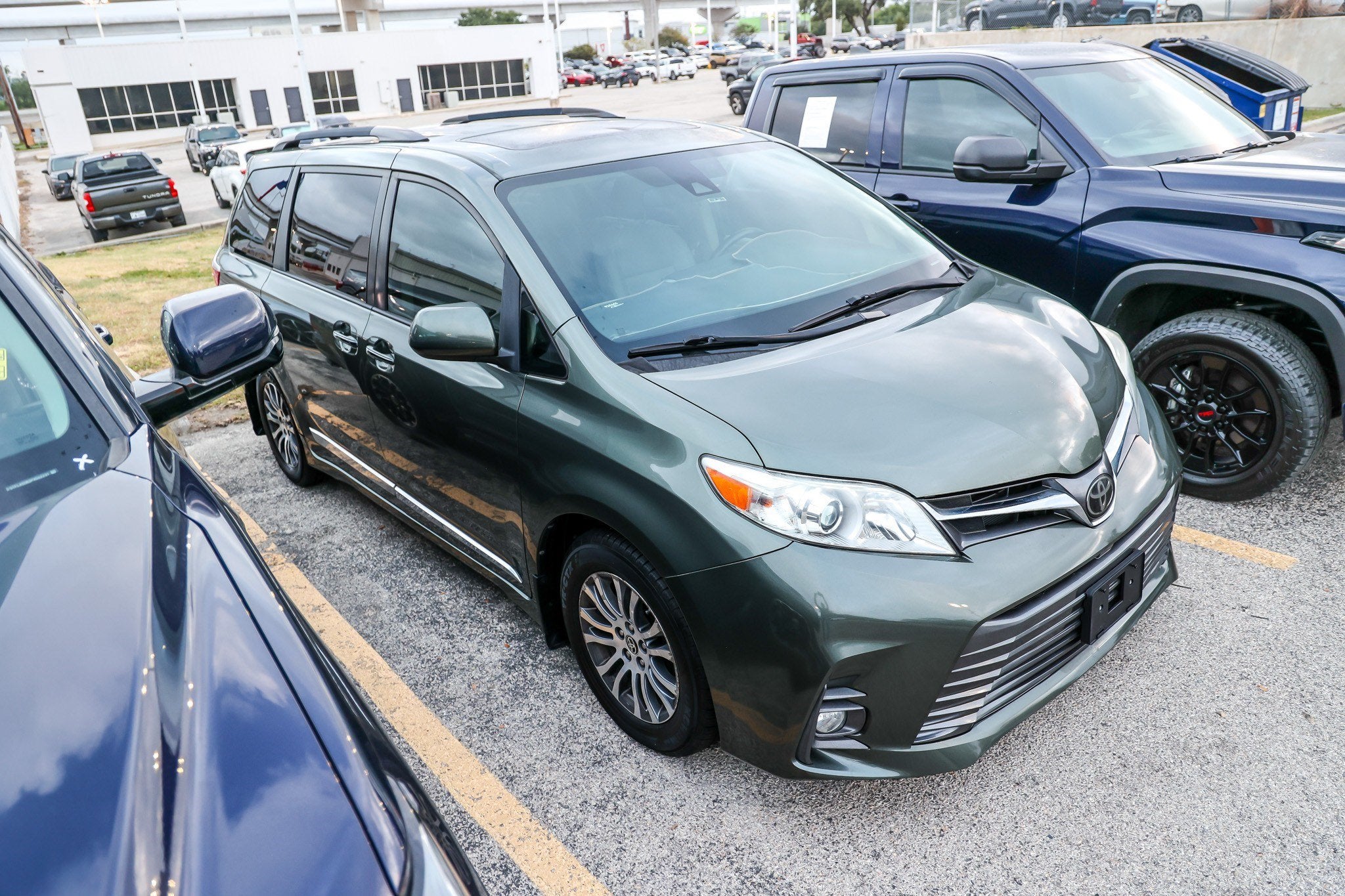 2020 Toyota Sienna XLE