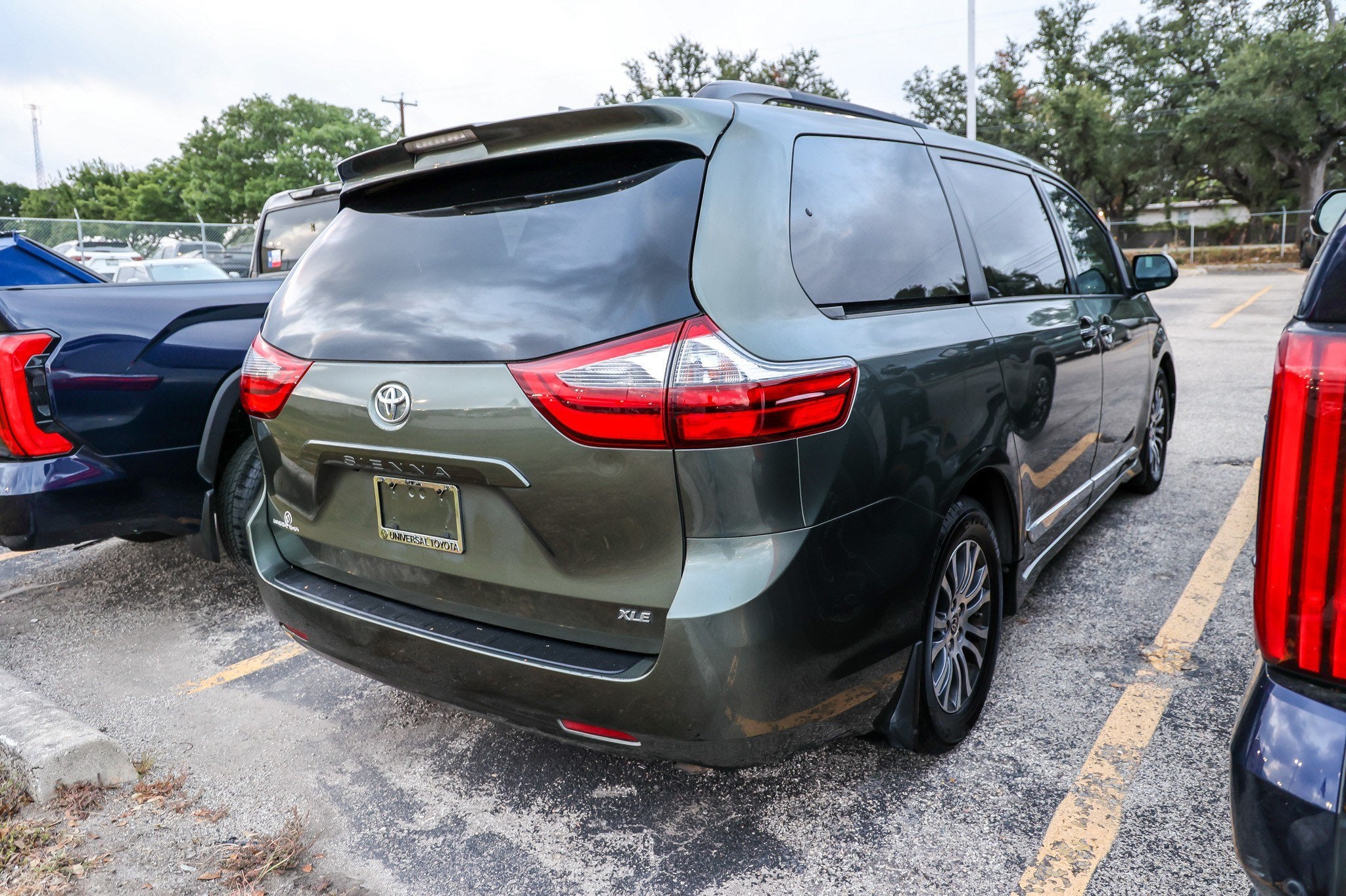 2020 Toyota Sienna XLE