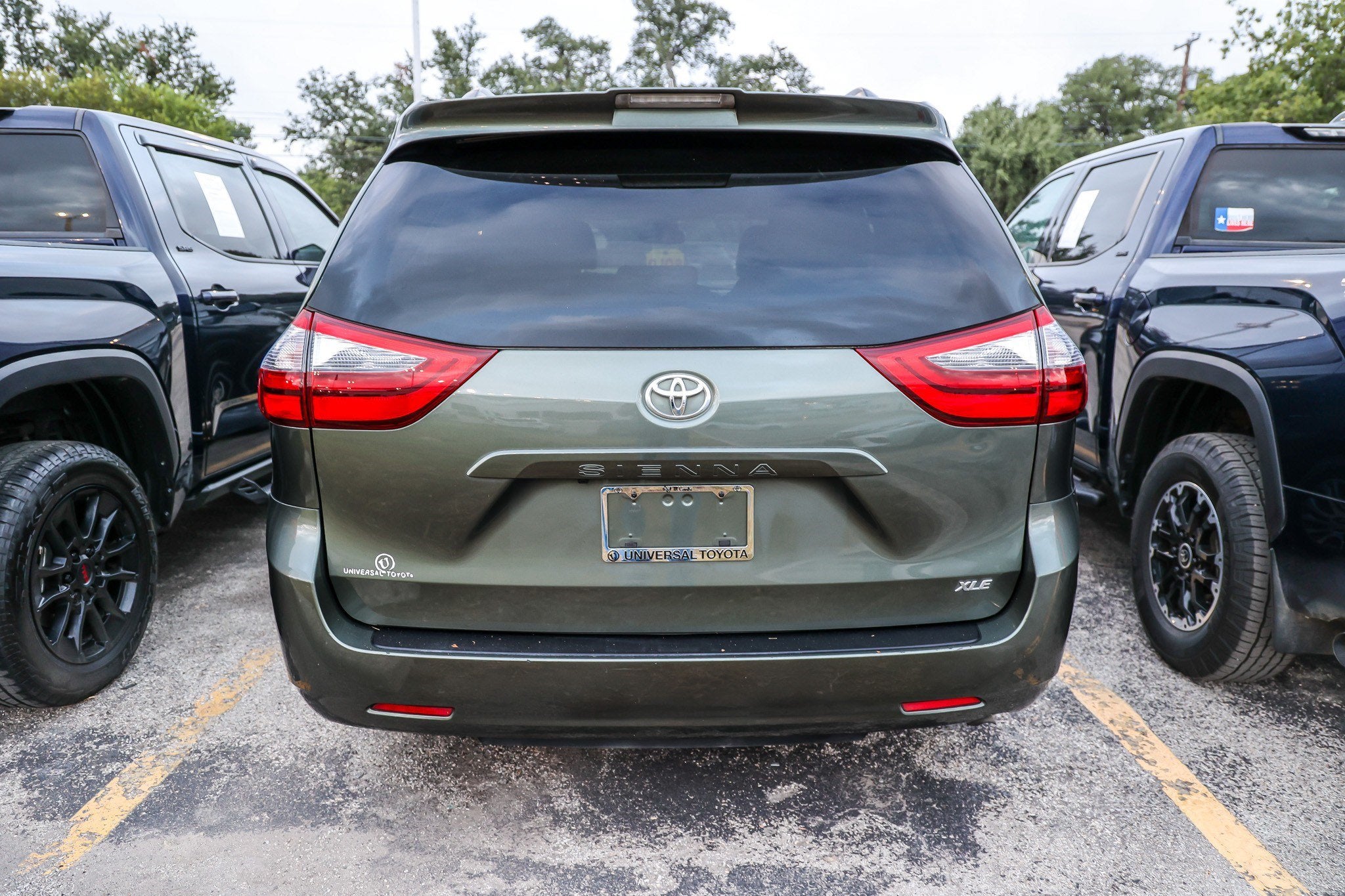 2020 Toyota Sienna XLE