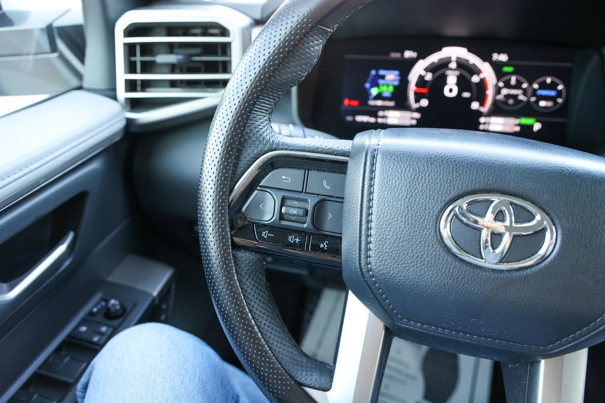 2024 Toyota Tundra i-FORCE MAX Limited Hybrid