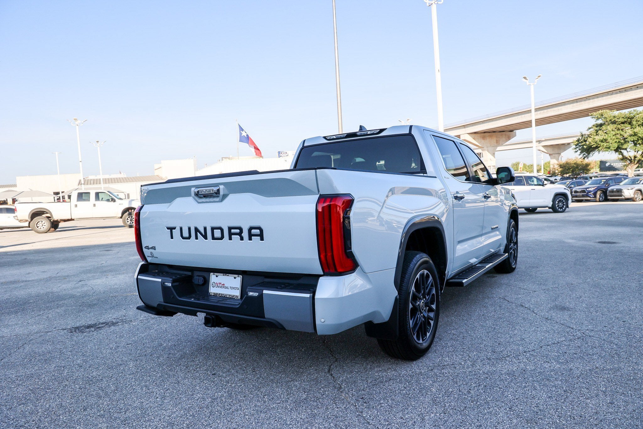 2024 Toyota Tundra i-FORCE MAX Limited Hybrid