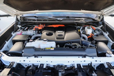 2024 Toyota Tundra i-FORCE MAX Limited Hybrid
