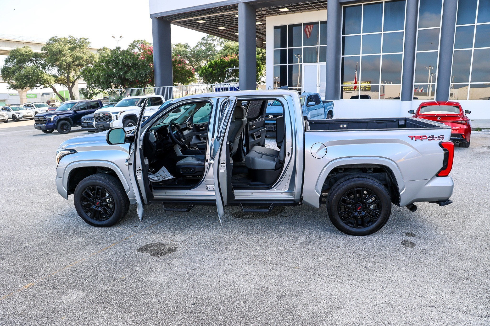 2024 Toyota Tundra SR5