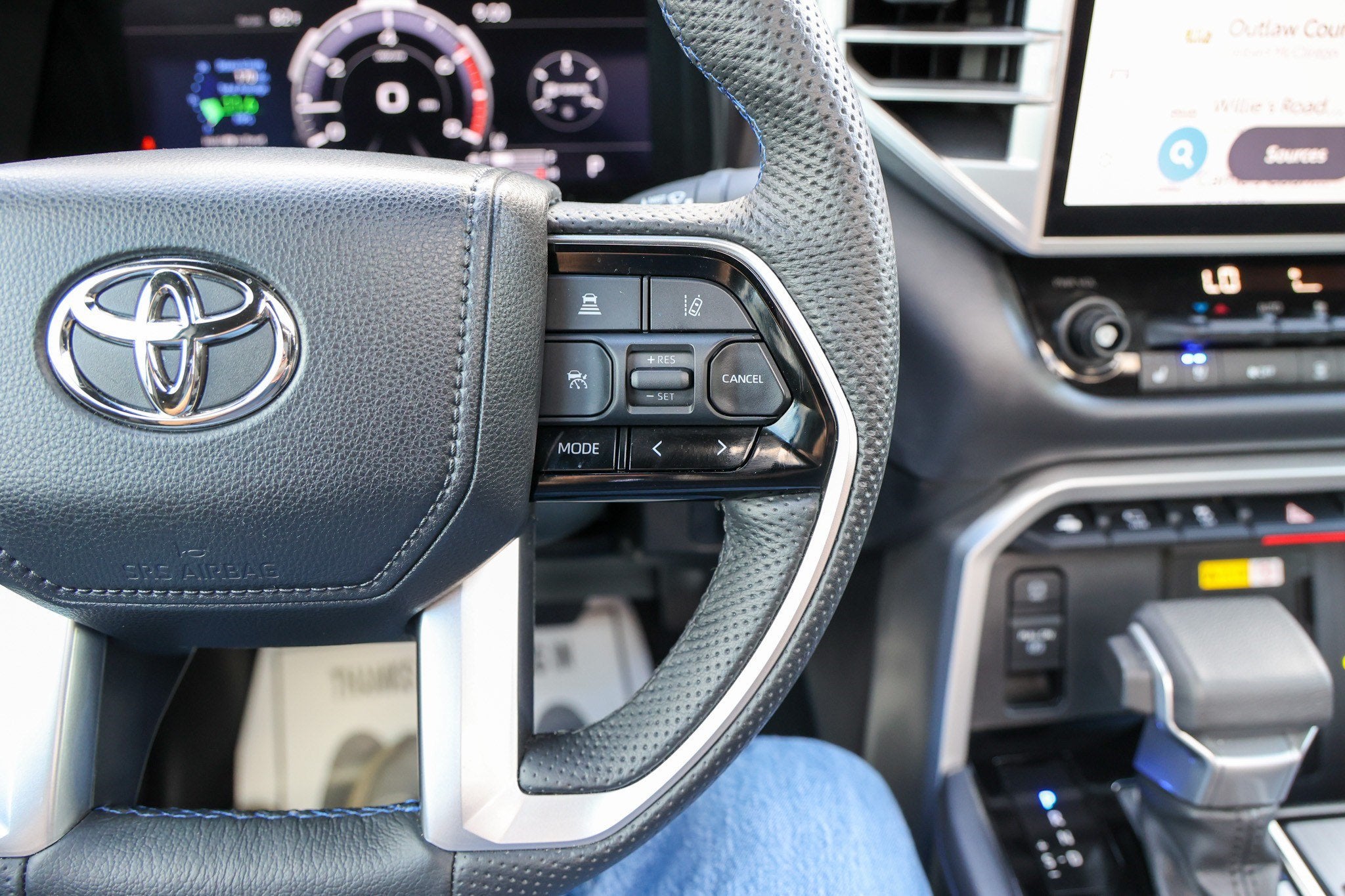 2022 Toyota Tundra Platinum