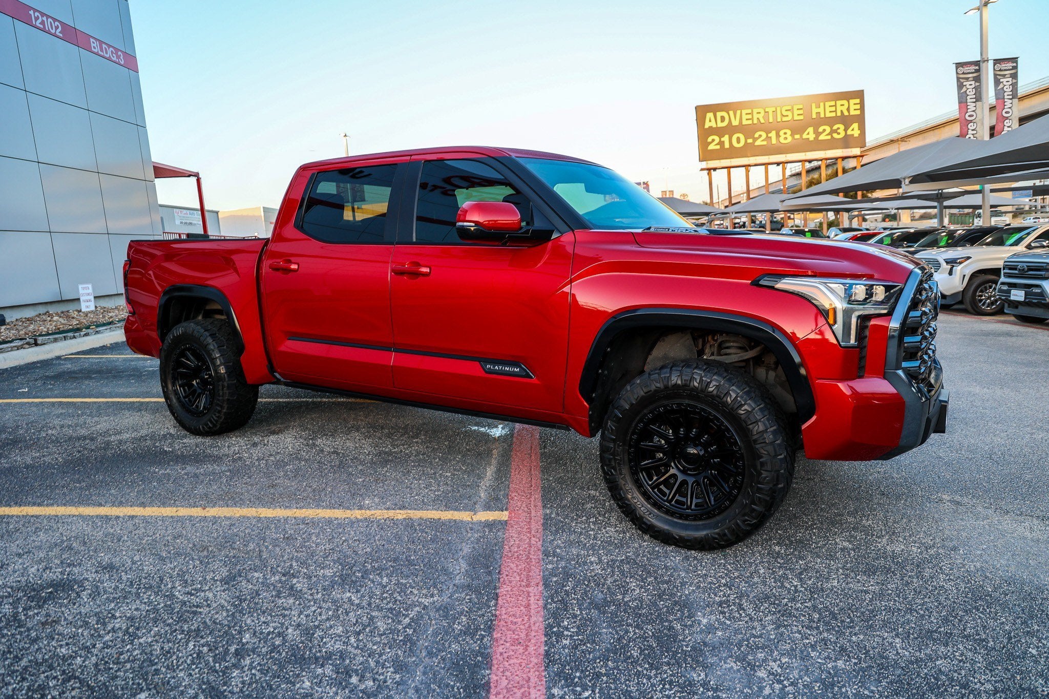 2024 Toyota Tundra i-FORCE MAX Platinum Hybrid