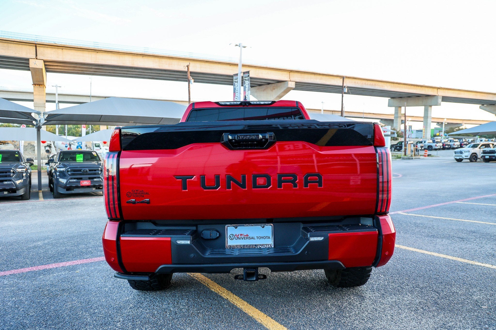 2024 Toyota Tundra i-FORCE MAX Platinum Hybrid