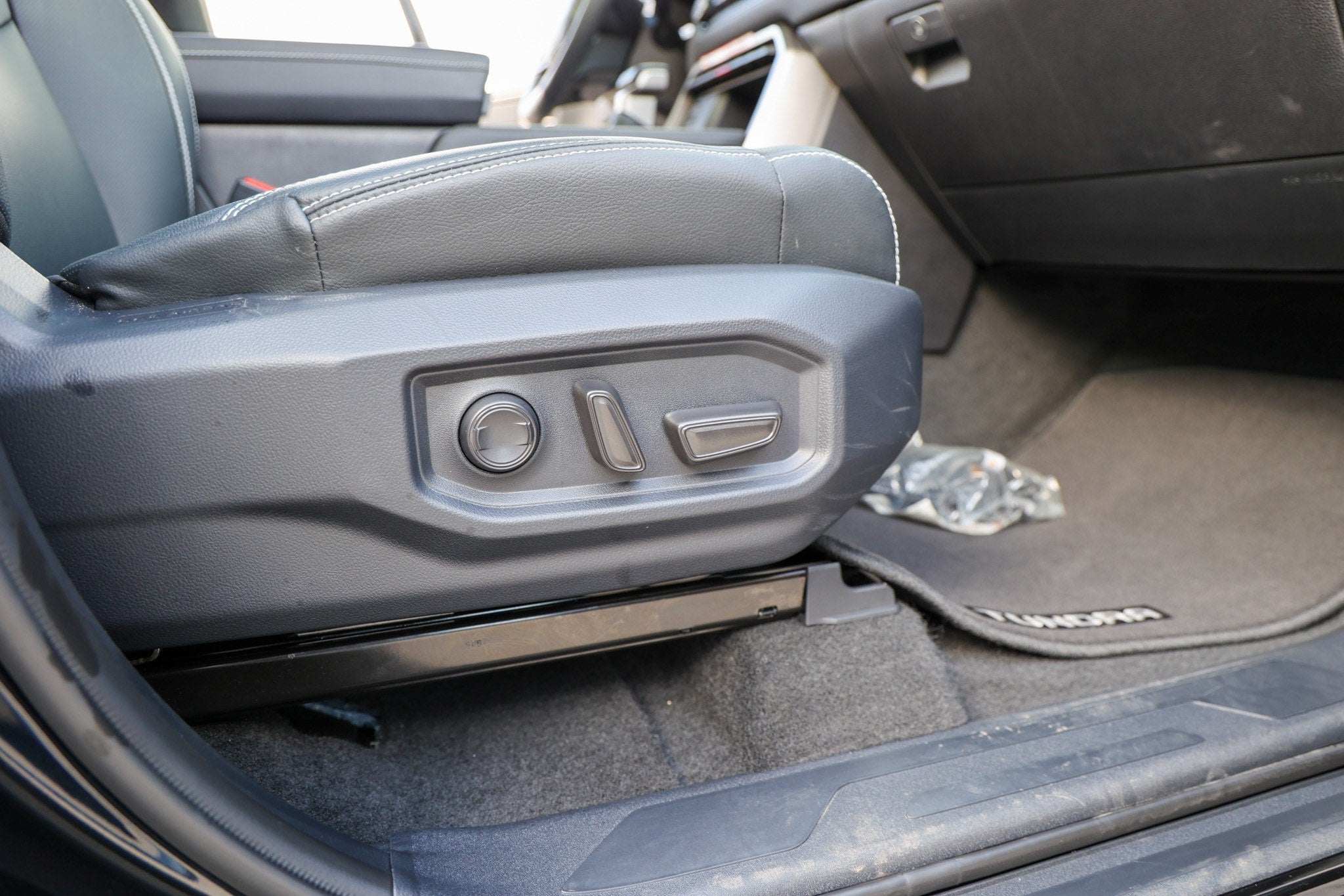 2026 Toyota Tundra i-FORCE MAX Limited Hybrid