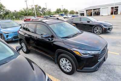 2024 Toyota Corolla Cross LE