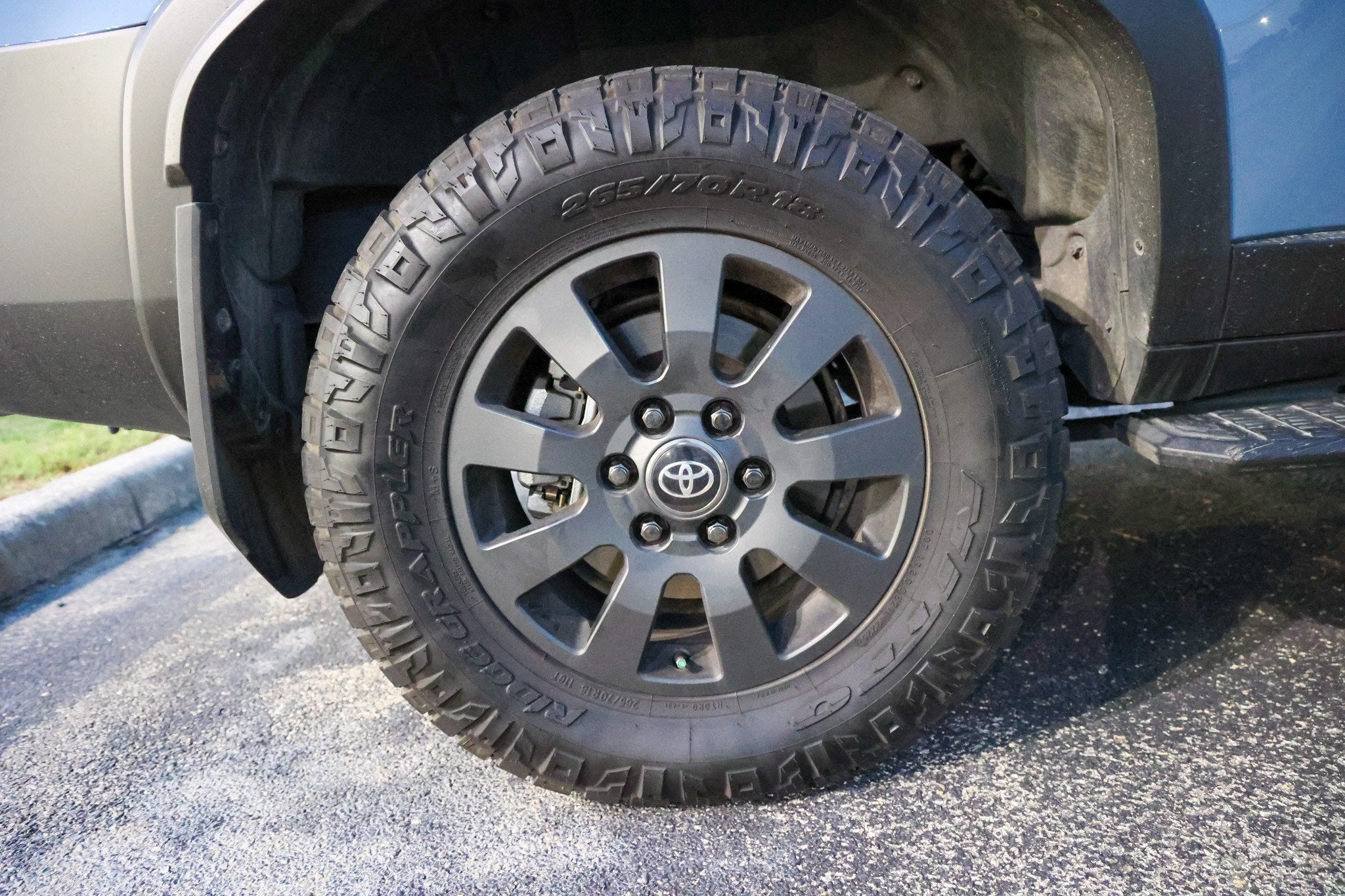 2025 Toyota Land Cruiser 4WD (Natl)