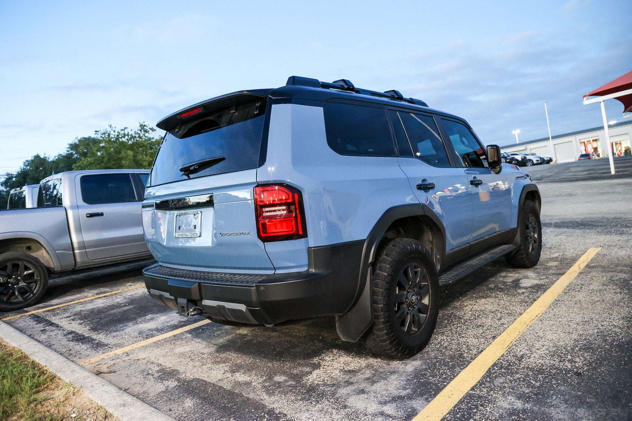 2025 Toyota Land Cruiser 4WD (Natl)