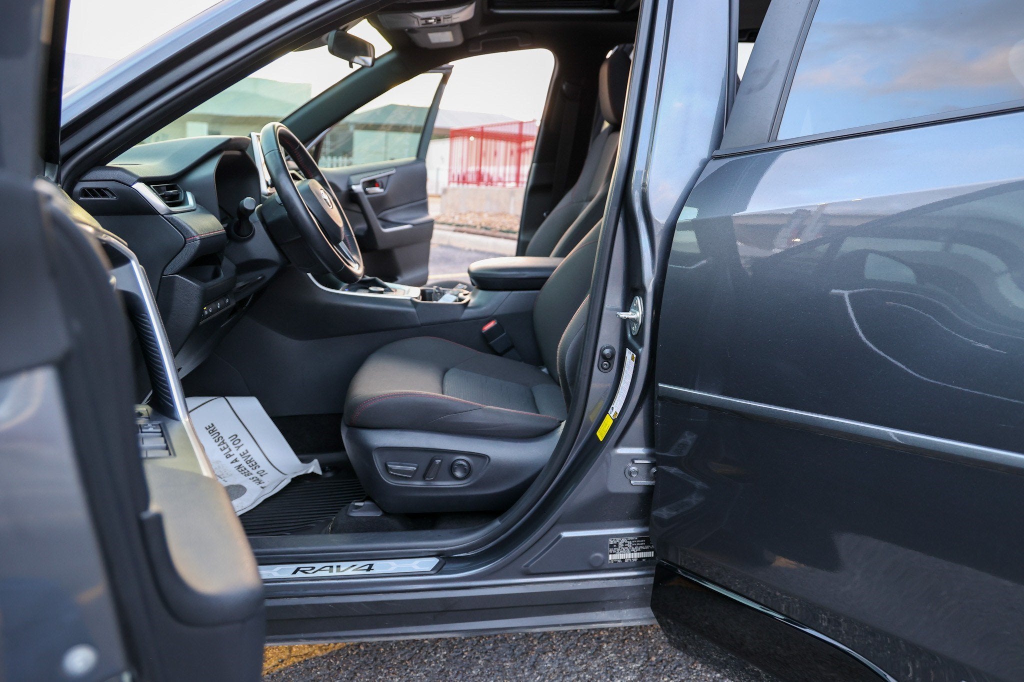 2024 Toyota RAV4 Prime SE