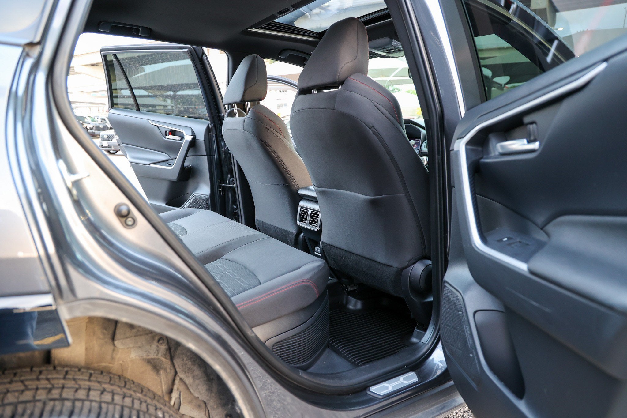 2024 Toyota RAV4 Prime SE