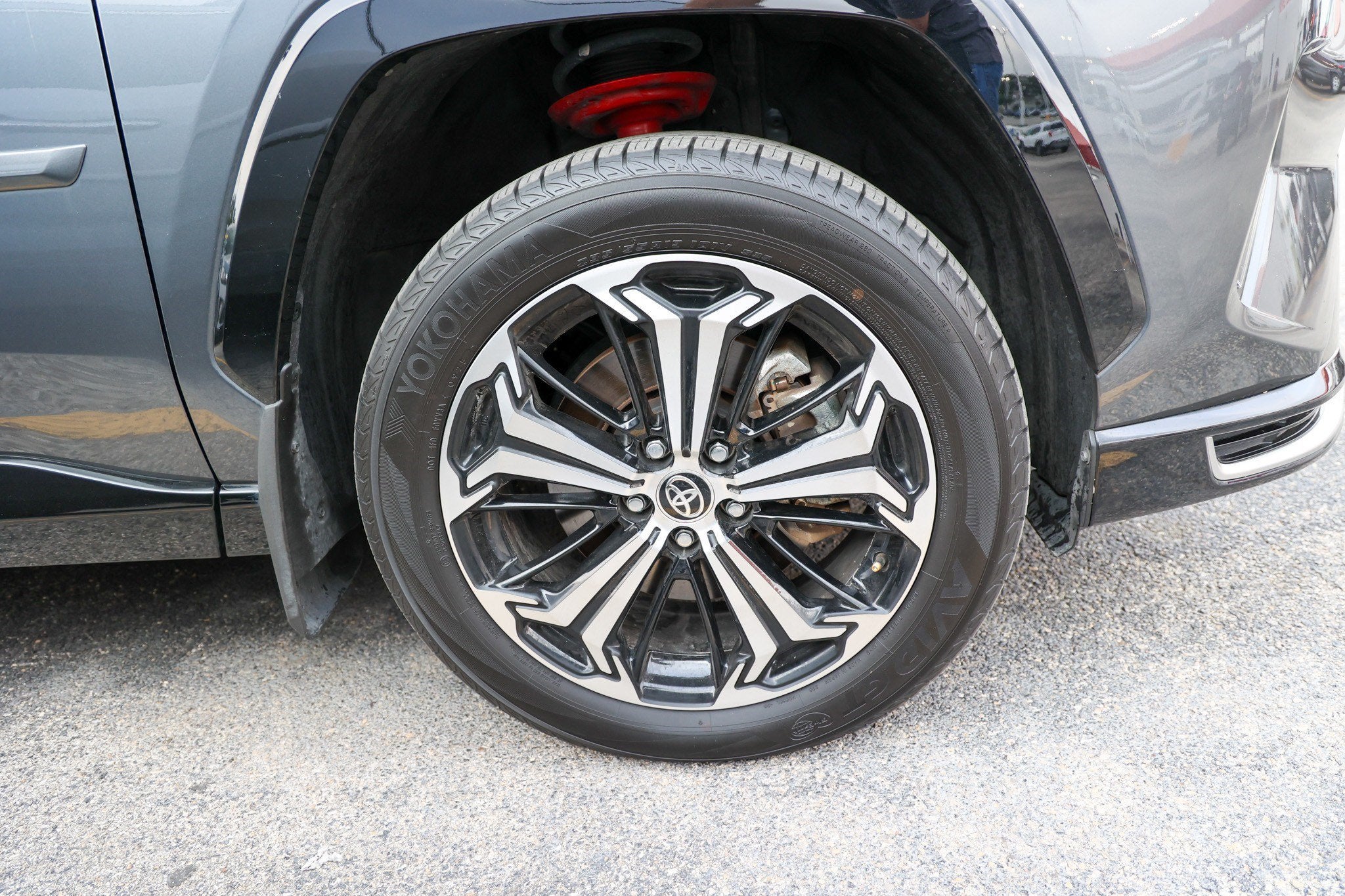 2025 Toyota RAV4 Plug-in Hybrid XSE