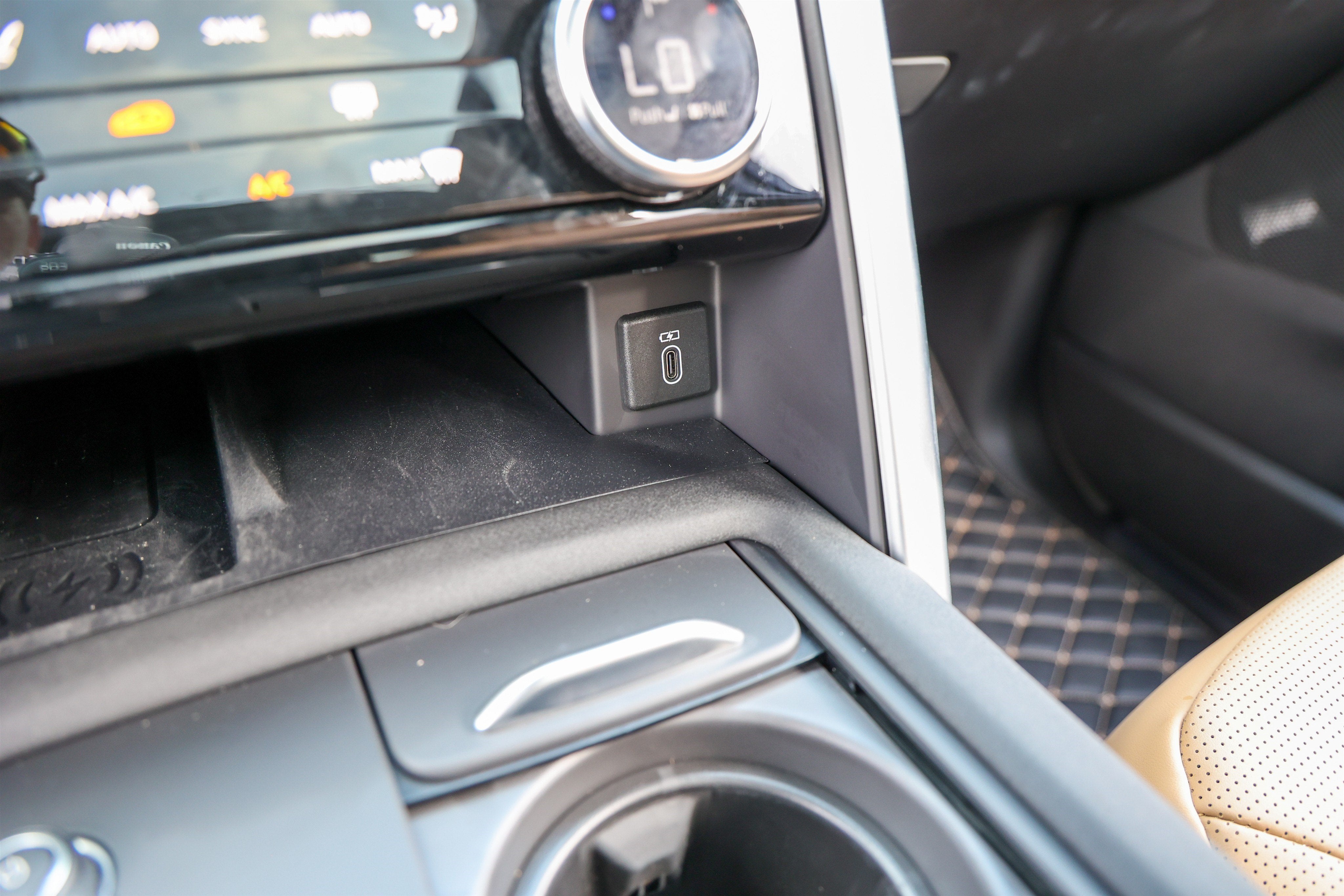 2026 Land Rover Discovery Gemini Edition