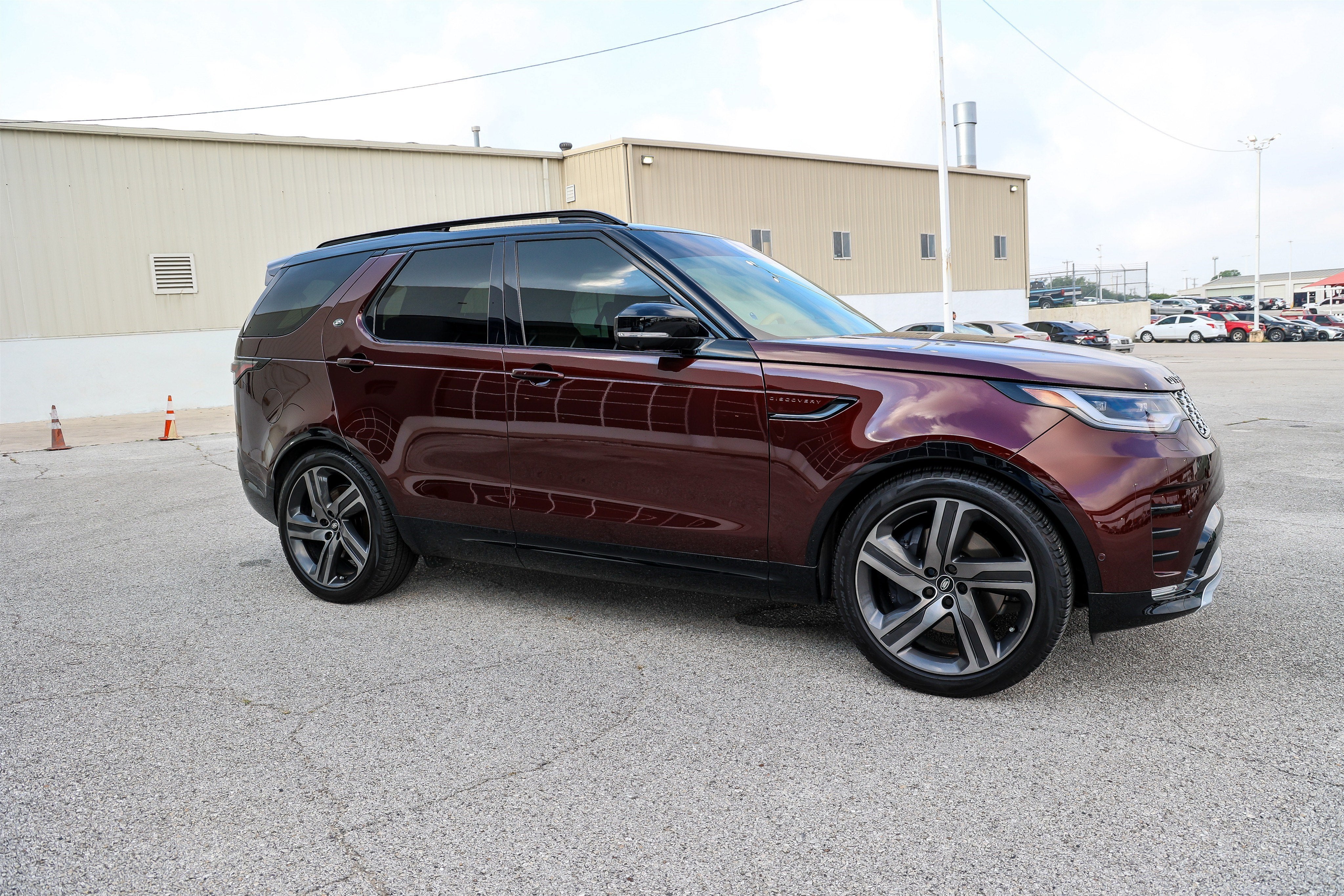 2026 Land Rover Discovery Gemini Edition