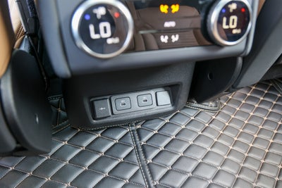 2026 Land Rover Discovery Gemini Edition