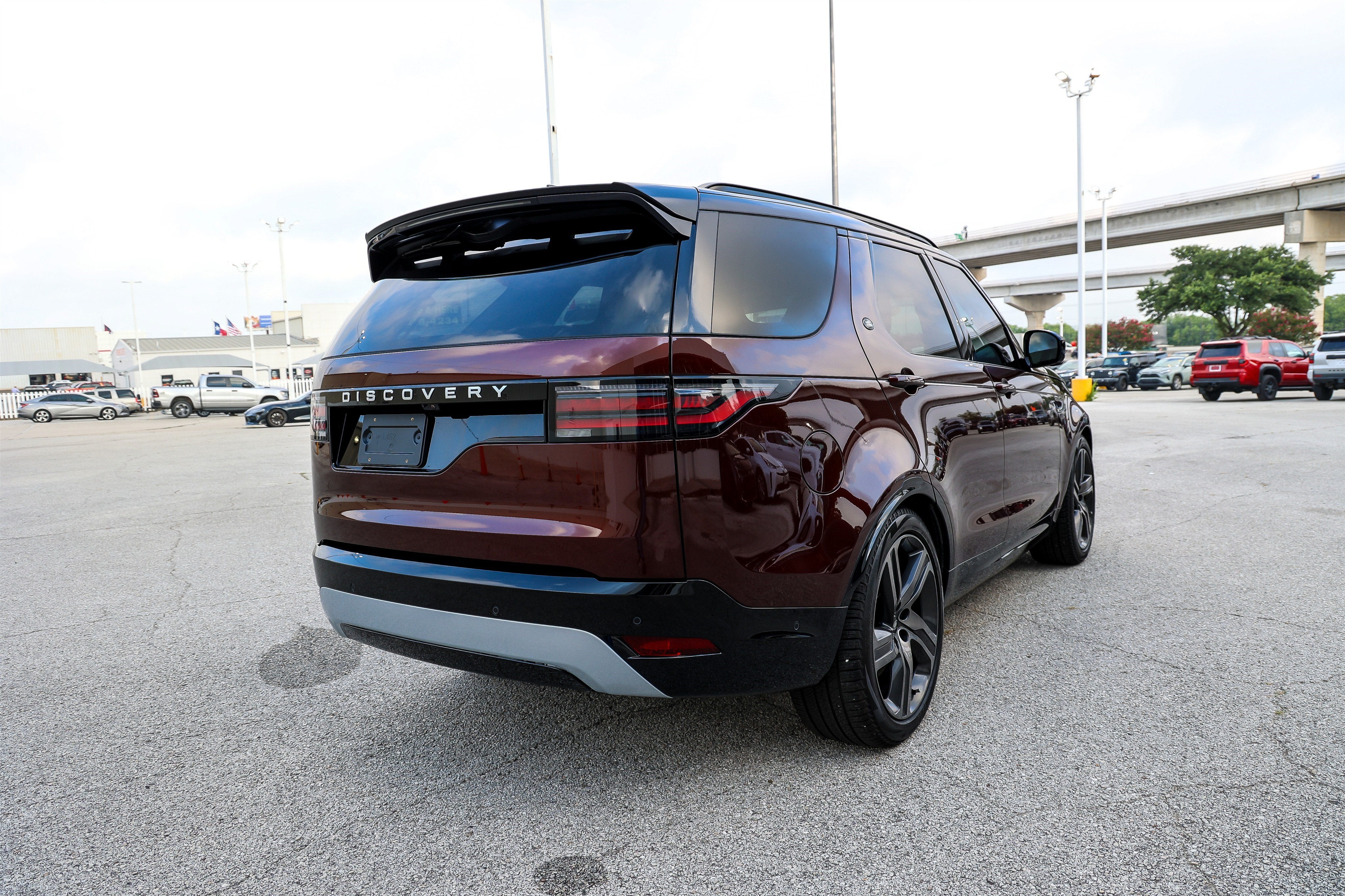 2026 Land Rover Discovery Gemini Edition