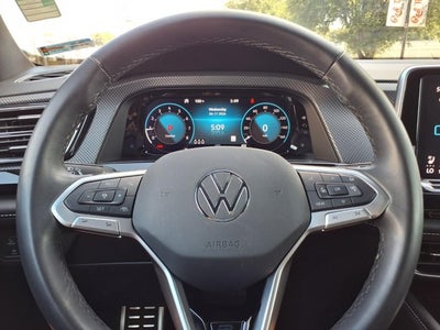 2025 Volkswagen Atlas Cross Sport 2.0T SEL R-Line Black