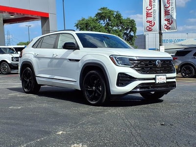 2025 Volkswagen Atlas Cross Sport 2.0T SEL R-Line Black