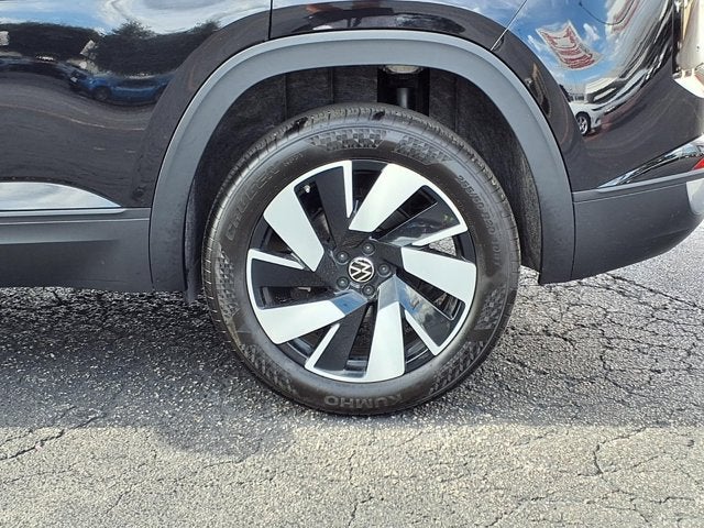 2025 Volkswagen Atlas Cross Sport 2.0T SE w/Technology