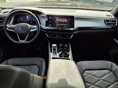 2025 Volkswagen Atlas Cross Sport 2.0T SE w/Technology