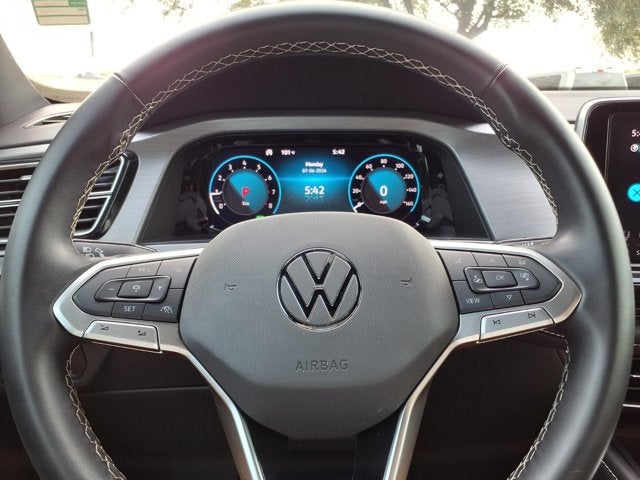 2025 Volkswagen Atlas Cross Sport 2.0T SE w/Technology