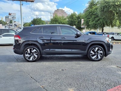 2025 Volkswagen Atlas Cross Sport 2.0T SE w/Technology