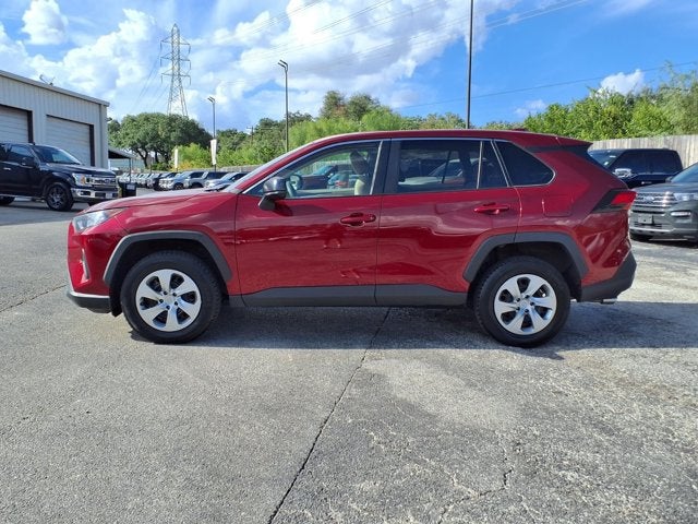 2022 Toyota RAV4 LE