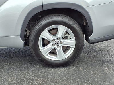 2025 Toyota Highlander LE