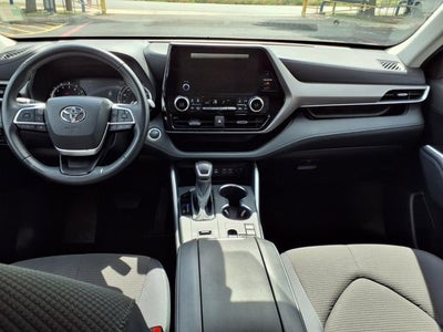 2025 Toyota Highlander LE