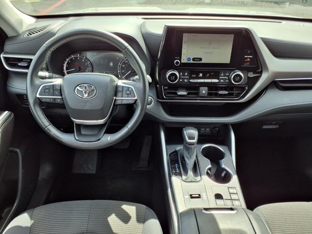 2025 Toyota Highlander LE