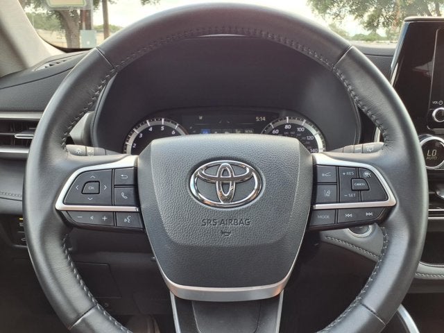2025 Toyota Highlander LE